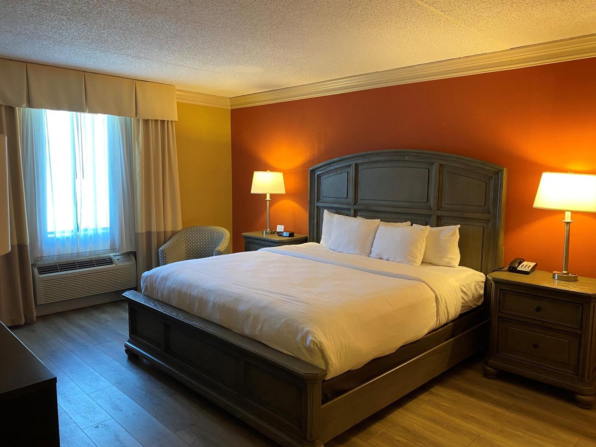 Clarion Hotel & Conference Center Toms River Dış mekan fotoğraf