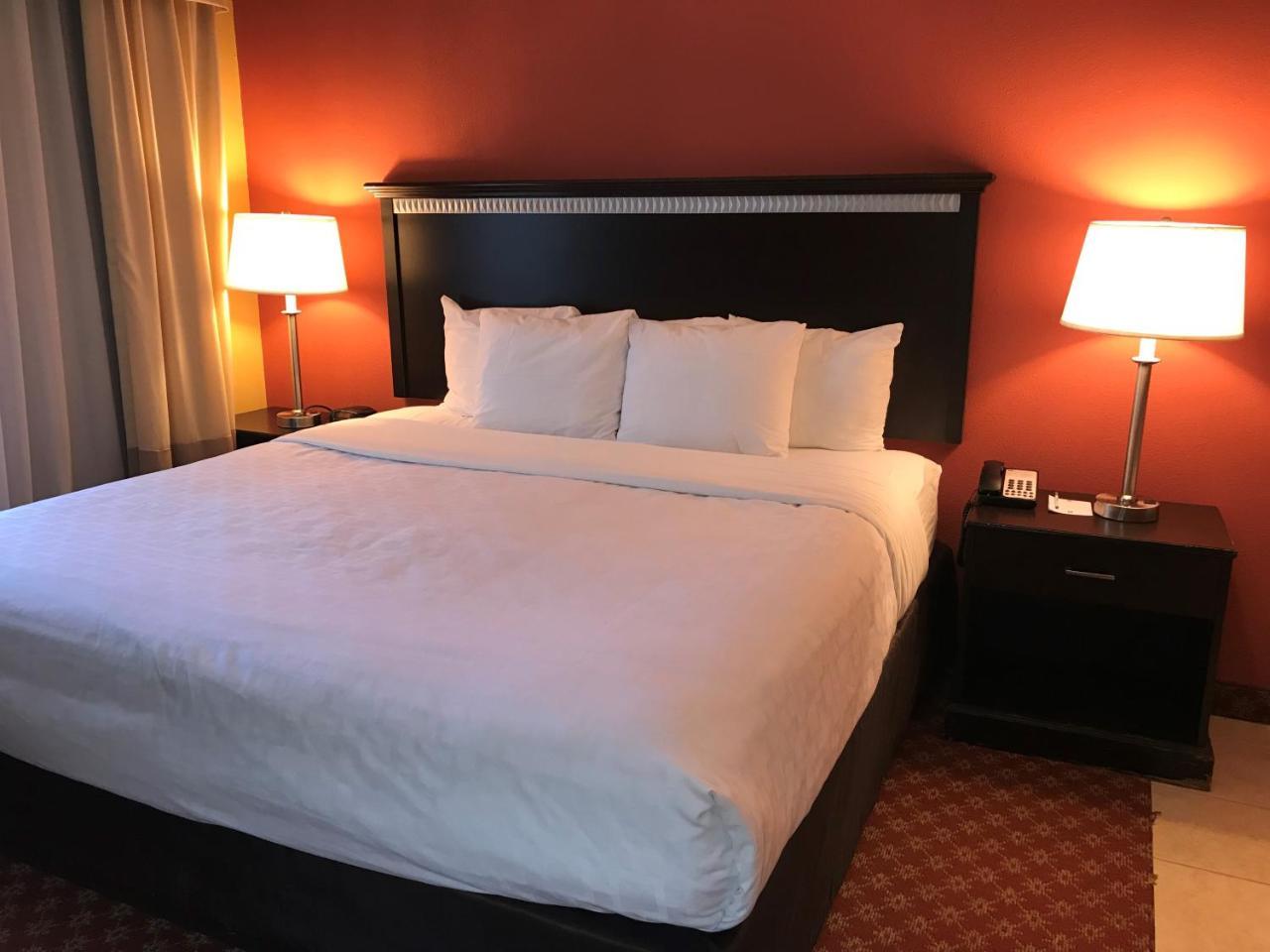 Clarion Hotel & Conference Center Toms River Dış mekan fotoğraf